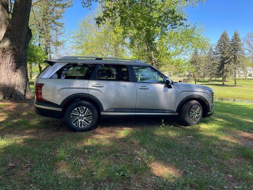 Typhoon Silver Metallic 2026 Hyundai Palisade Hybrid SEL 7P