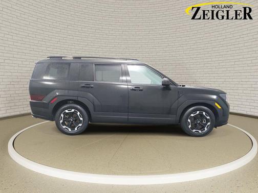 Phantom Black 2025 Hyundai SANTA FE SEL 2.4