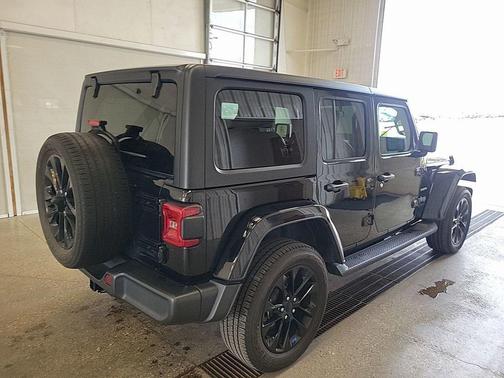 2022 Jeep Wrangler Unlimited 4xe Sahara