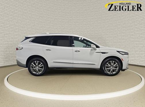 2022 Buick Enclave AWD Essence