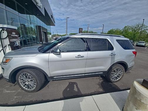 Ingot Silver 2018 Ford Explorer Platinum