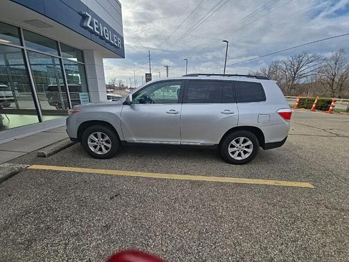 2012 Toyota Highlander Base