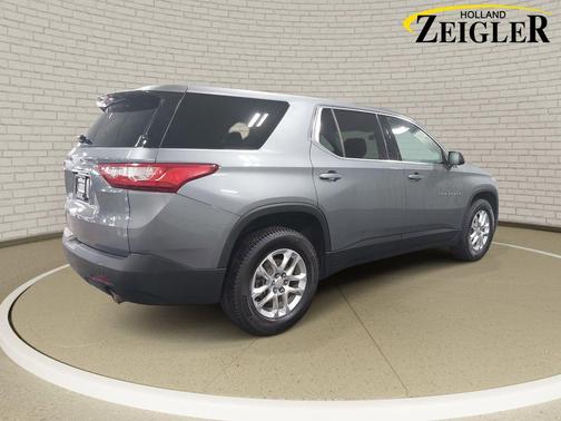 2021 Chevrolet Traverse LS