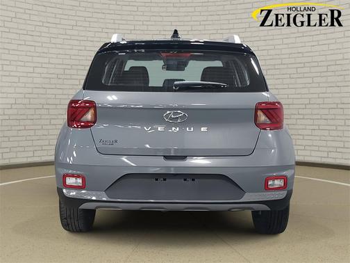 2022 Hyundai VENUE Limited