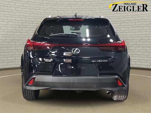 2023 Lexus UX 250h Base