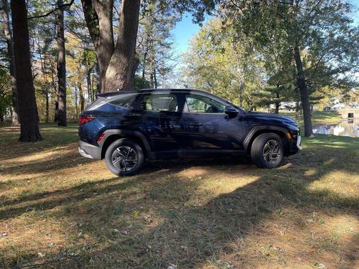 2026 Hyundai TUCSON Hybrid Blue SE