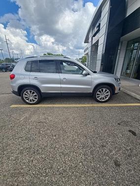 2015 Volkswagen Tiguan Auto SEL