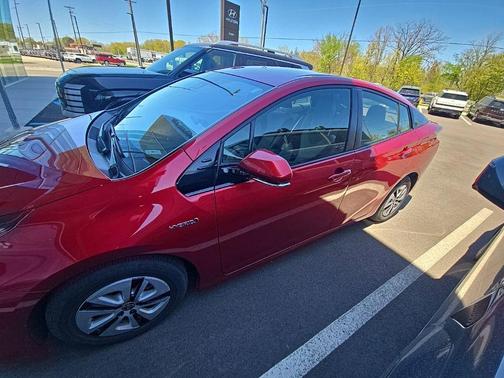 Red 2018 Toyota Prius Two