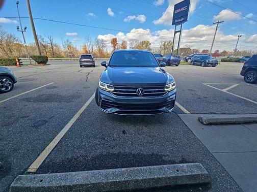 2022 Volkswagen Tiguan 2.0T SEL R-Line 4MOTION