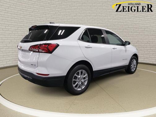 Summit White 2023 Chevrolet Equinox 1LT