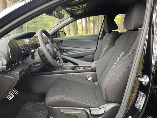 2026 Hyundai ELANTRA HEV SEL Sport