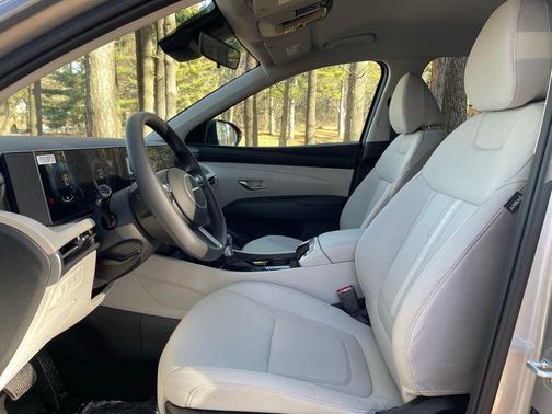 Shimmering Silver 2026 Hyundai TUCSON SEL