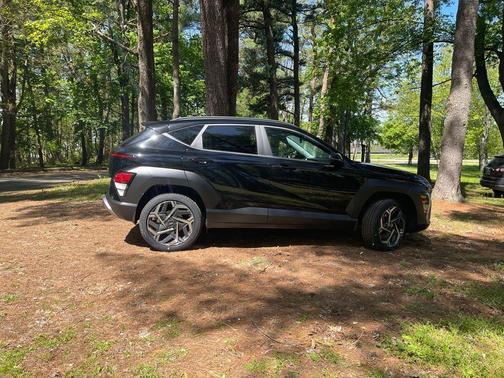 Abyss Black Pearl 2026 Hyundai KONA SEL Premium