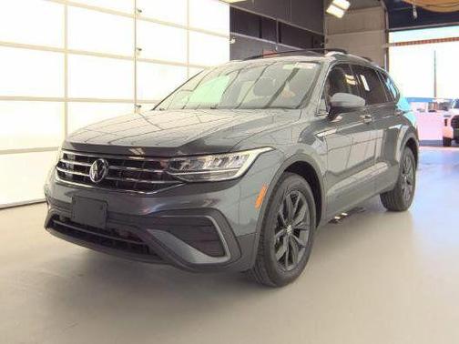 Gray 2022 Volkswagen Tiguan 2.0T SE 4MOTION