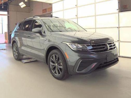 Gray 2022 Volkswagen Tiguan 2.0T SE 4MOTION