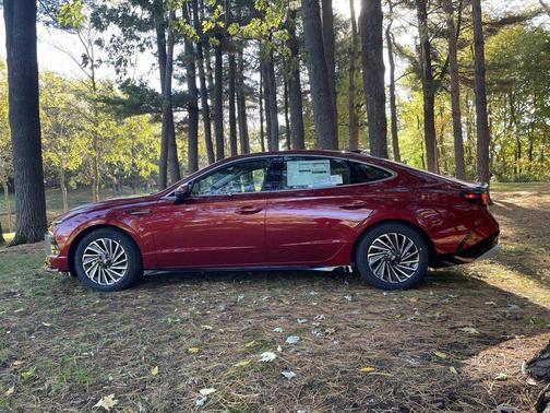 2026 Hyundai SONATA Hybrid Limited