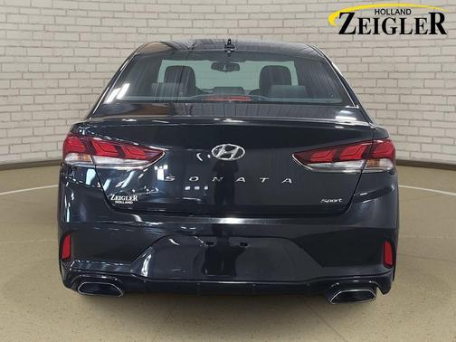 2018 Hyundai SONATA Sport