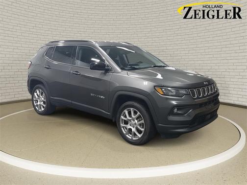 2022 Jeep Compass Latitude Lux