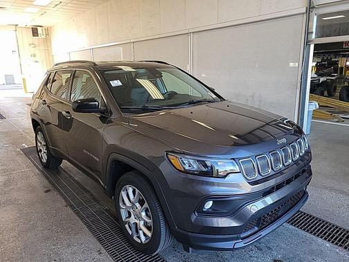 2022 Jeep Compass Latitude Lux
