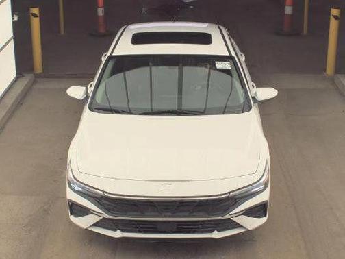 2025 Hyundai ELANTRA SEL