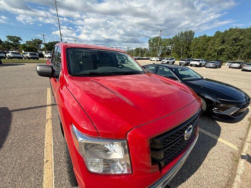 Red Alert 2022 Nissan Titan SV