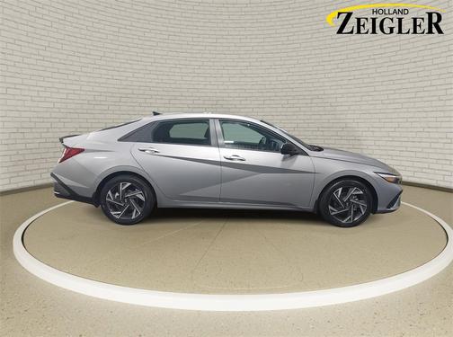 2025 Hyundai ELANTRA Sport