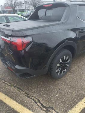 2025 Hyundai SANTA CRUZ SEL Activity