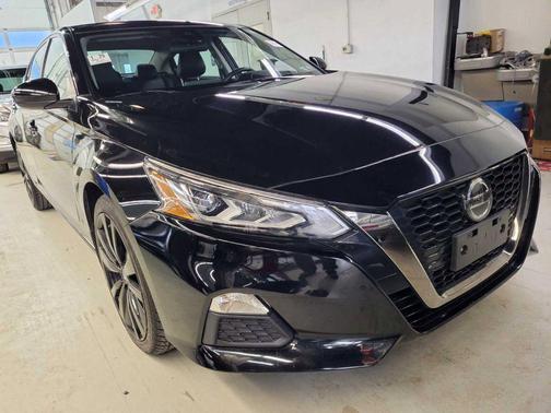 2022 Nissan Altima SR Intelligent AWD