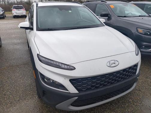 2023 Hyundai KONA SEL