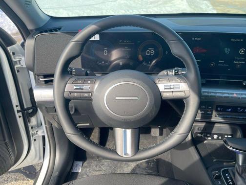 Atlas White 2026 Hyundai KONA SEL Sport