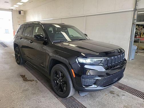 2023 Jeep Grand Cherokee Altitude