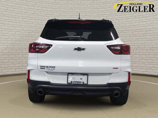 Summit White 2024 Chevrolet Trailblazer RS