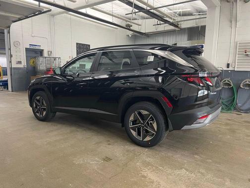 Phantom Black 2026 Hyundai TUCSON SEL