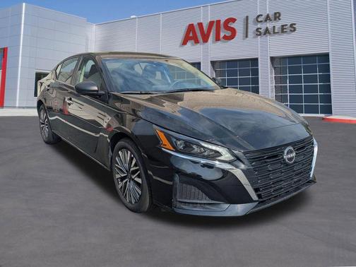 Super Black 2025 Nissan Altima 2.5 SV