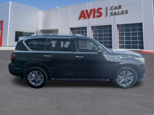 2024 INFINITI QX80 Luxe