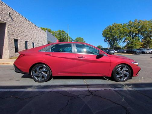 Ultimate Red 2025 Hyundai ELANTRA SEL