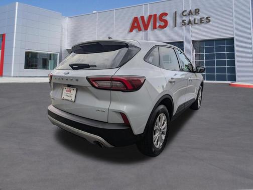 Space Silver Metallic 2025 Ford Escape Active