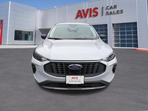 Space Silver Metallic 2025 Ford Escape Active