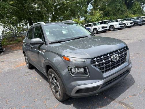 Ecotronic Gray 2025 Hyundai VENUE SEL