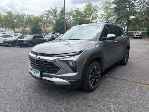 Sterling Gray Metallic 2025 Chevrolet Trailblazer LT