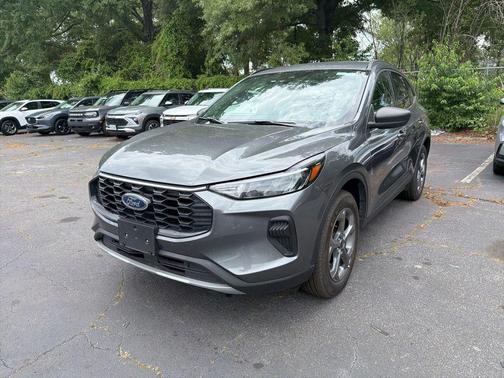 Gray Metallic 2025 Ford Escape ST-Line