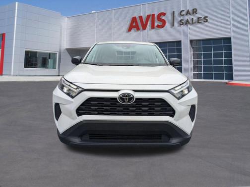 Ice Cap 2025 Toyota RAV4 LE
