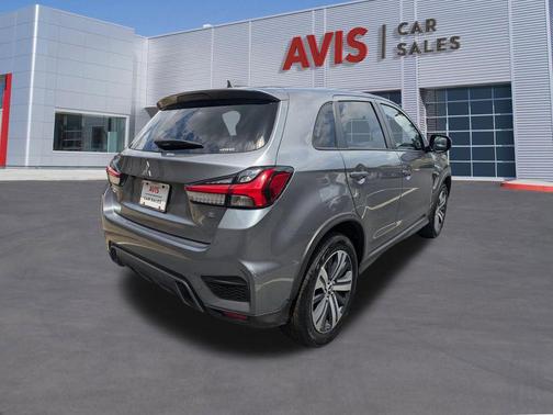 Mercury Gray Metallic 2025 Mitsubishi Outlander Sport SE