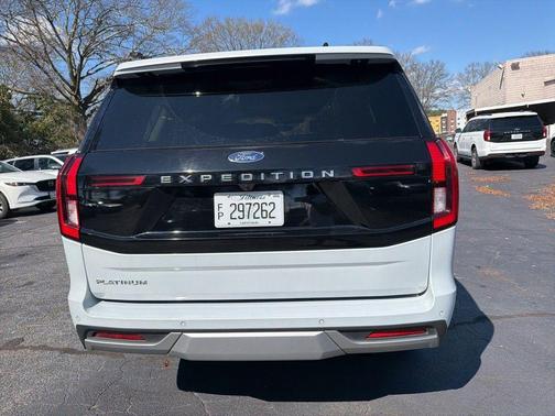 2025 Ford Expedition Platinum