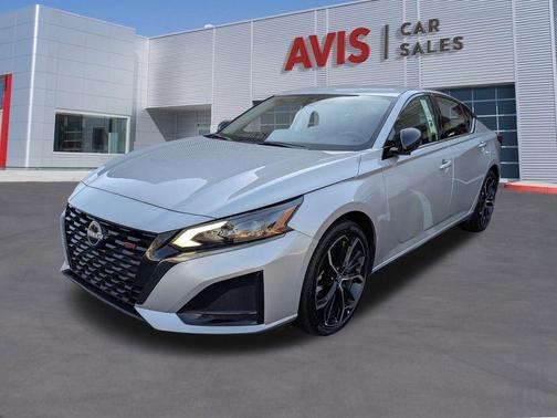 2025 Nissan Altima SR FWD