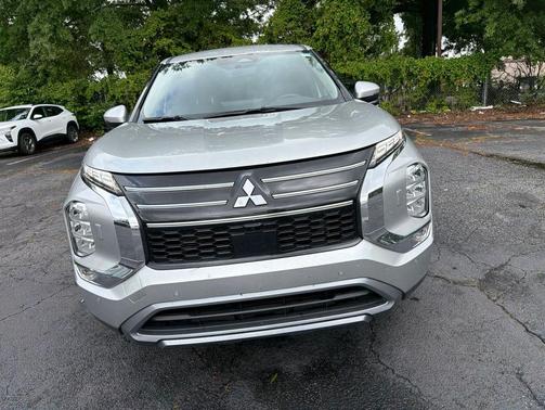Alloy Silver Metallic 2025 Mitsubishi Outlander SE 2.5 S-AWC