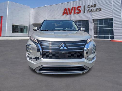 Alloy Silver Metallic 2025 Mitsubishi Outlander SE S-AWC