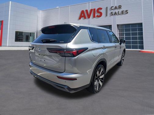 Alloy Silver Metallic 2025 Mitsubishi Outlander SE S-AWC