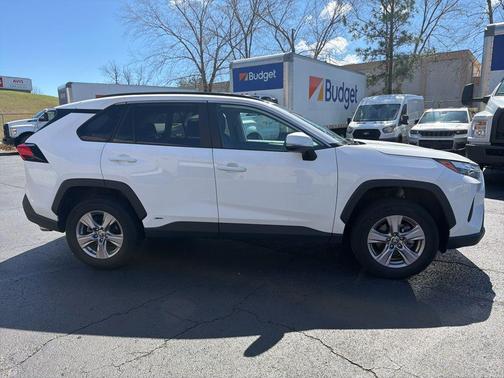 Ice Cap 2025 Toyota RAV4 Hybrid XLE