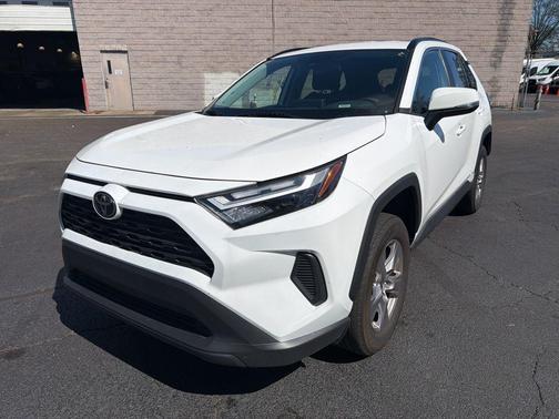 Ice Cap 2025 Toyota RAV4 Hybrid XLE
